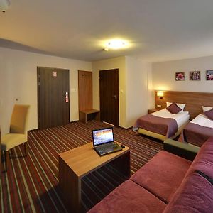 Deluxe Quadruple Room